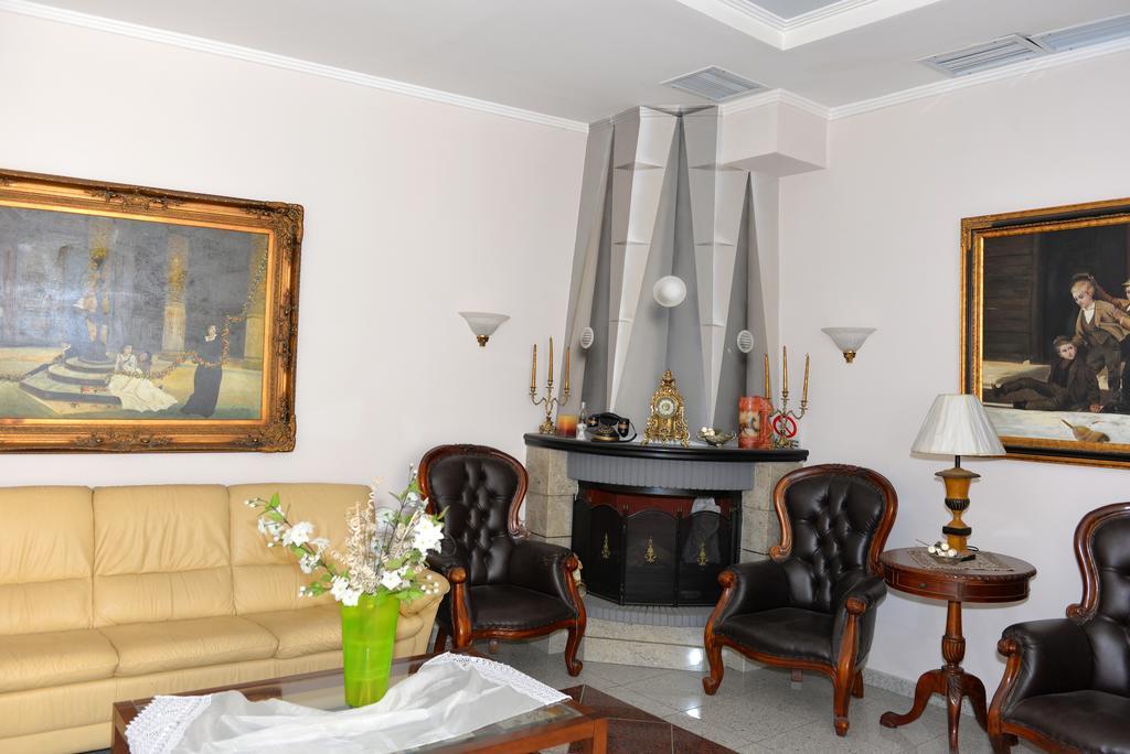 Kyridis Hotel Komotini Exteriör bild